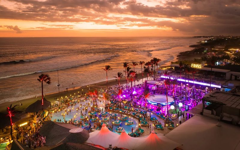 Finns Beach Club